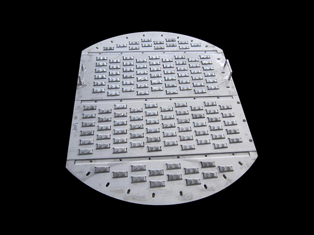 方形浮閥塔盤具有那些技術(shù)性的改變