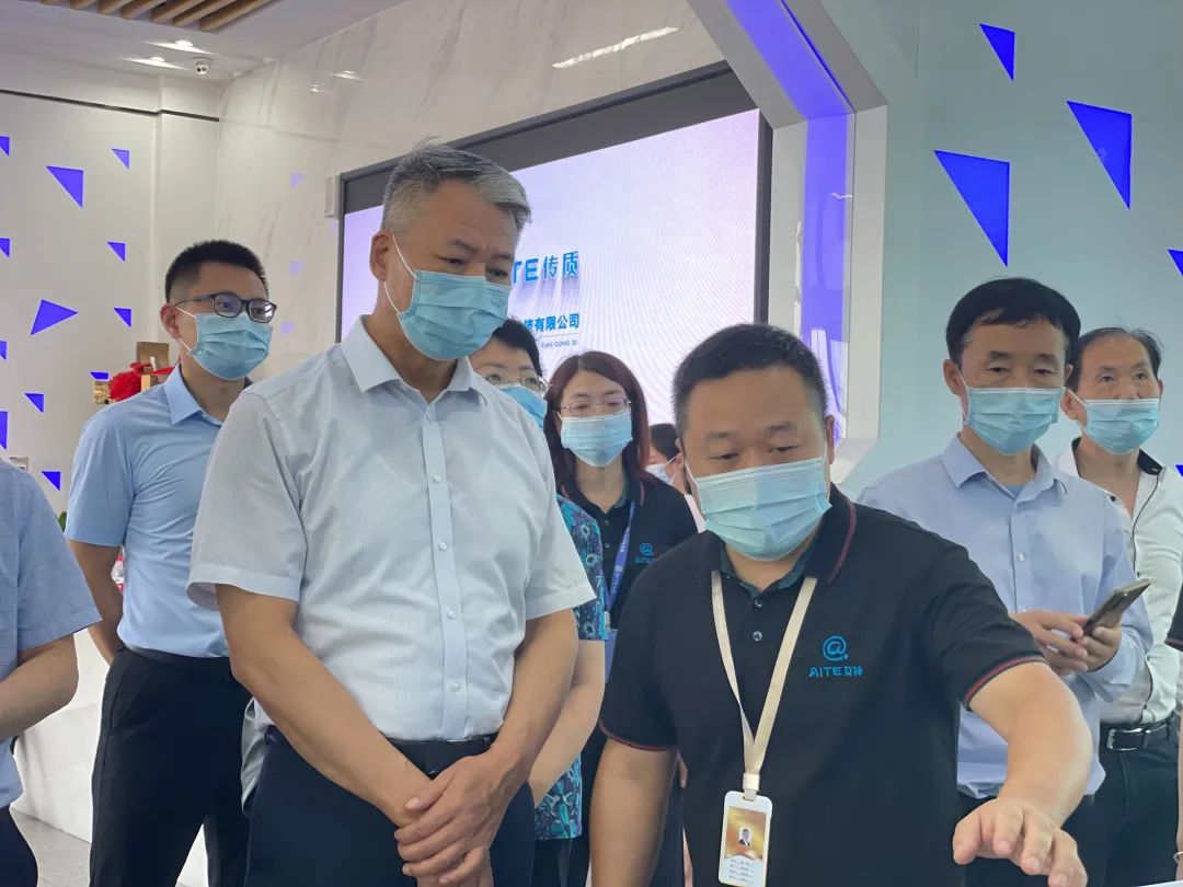 中國(guó)勞動(dòng)關(guān)系學(xué)院黨委副書記、紀(jì)委書記劉路剛一行蒞臨江西艾特傳質(zhì)科技有限公司調(diào)研工會(huì)改革發(fā)展情況